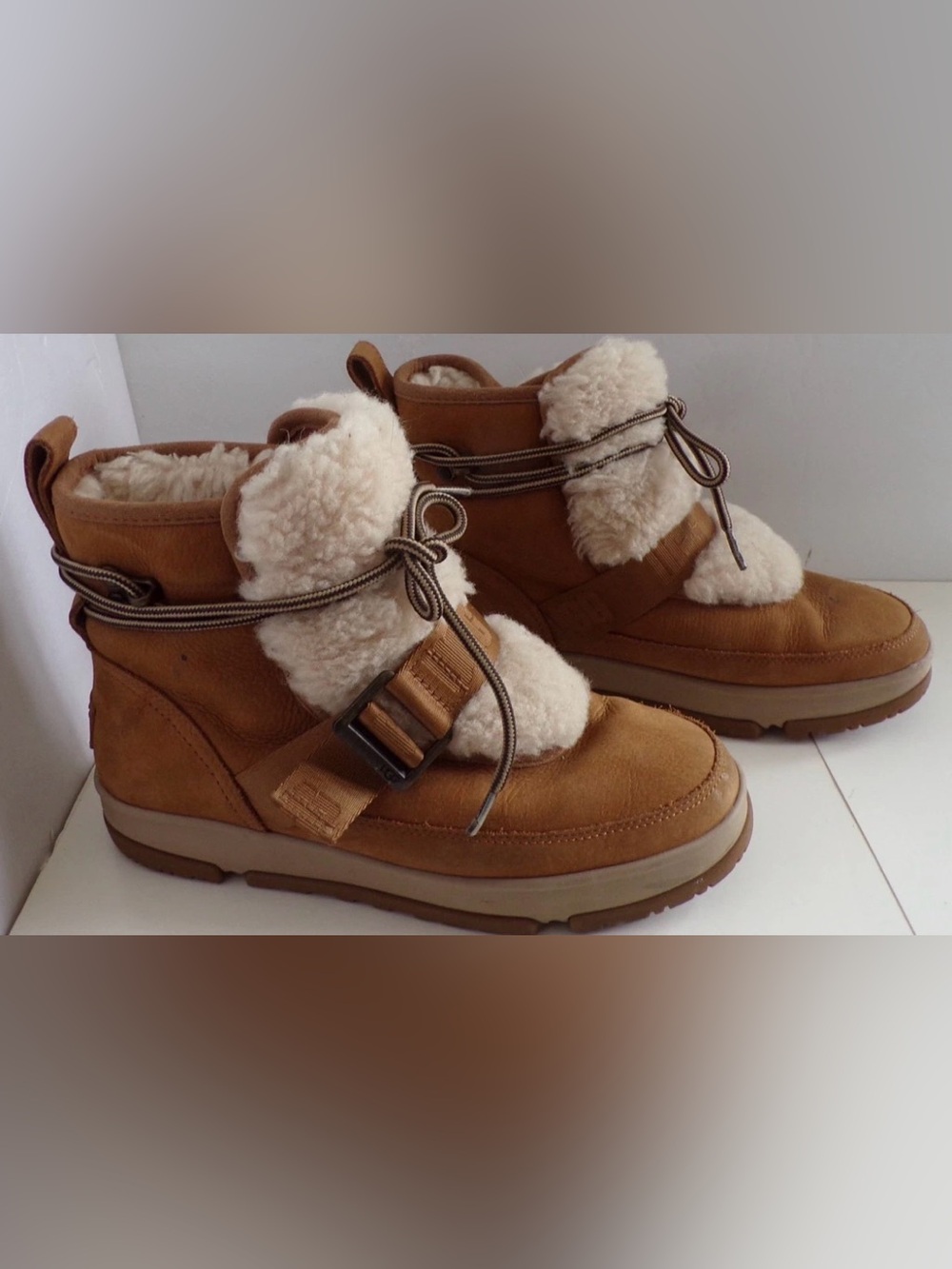 Ugg Hiker Boots, brown leather, 8